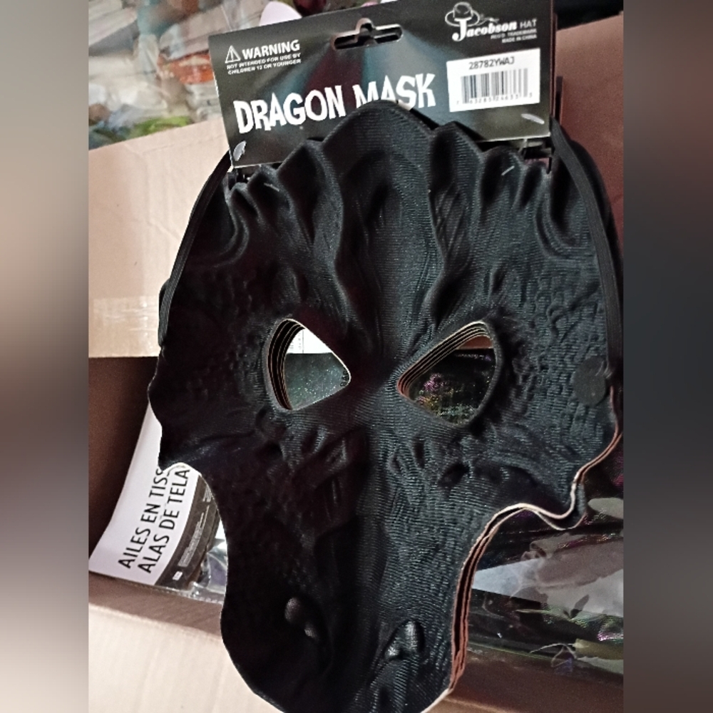 NWT Dragon Half Mask Yellow Green Halloween Costume Cosplay Roleplay Frat Party - Picture 5 of 6